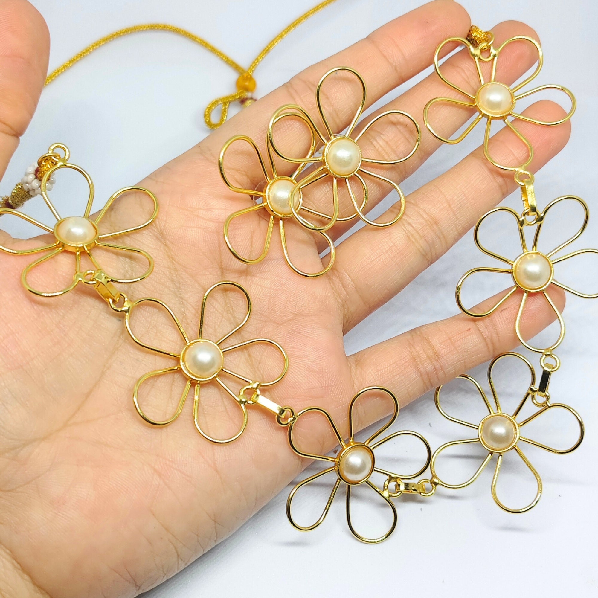 Elegant Floral Necklace