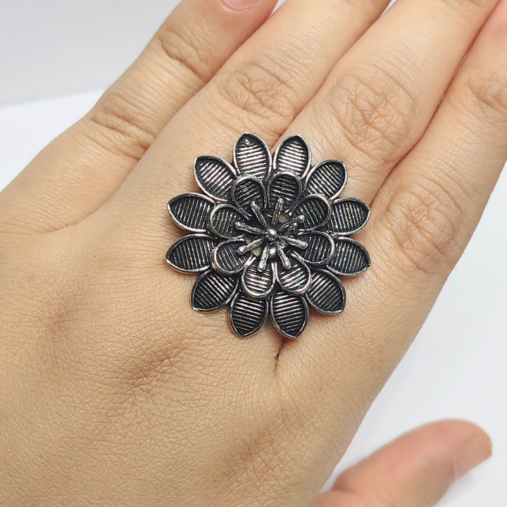 Oxidised Flower Ring