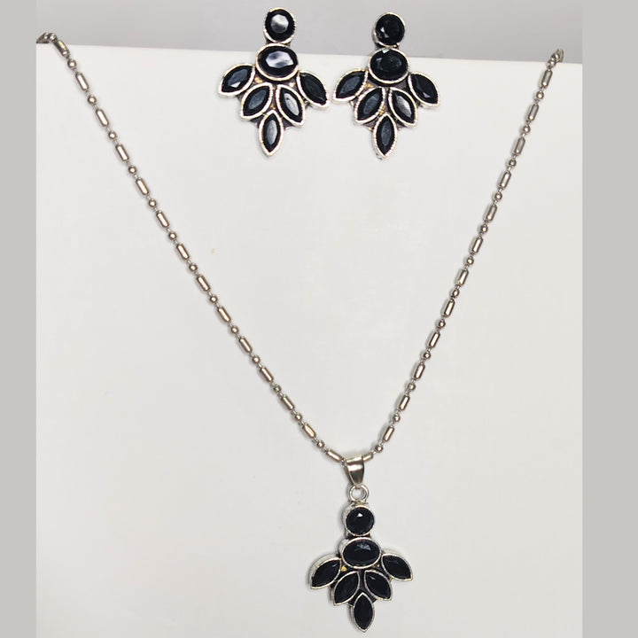 Black Bloom Pendant set