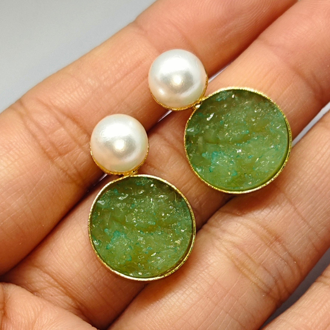 Gold Toned Druzy Stone Necklace Set